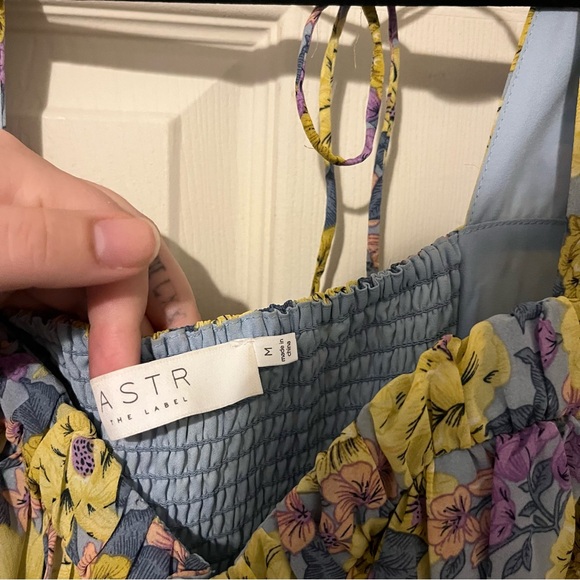 Astr The Label Floral Sweetheart Neck Midi - Picture 5 of 8